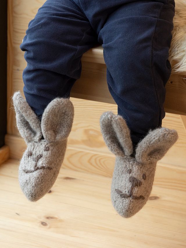 2310-16 Harehopp tøfler